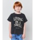 T-shirt m/curta Living In A Shell 